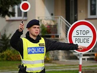 Policisté na hranicích se Slovenskem zůstanou: Kontroly budou i po 28. říjnu