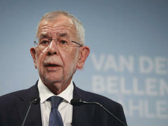 V Rakúsku sa konajú prezidentské voľby, favoritom je súčasný prezident Van der Bellen