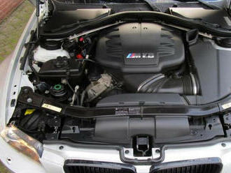 Toto je daleko nejlevnější BMW M3 s motorem 4,0 V8 a manuálem. Je fit, má ale svéráznou minulost