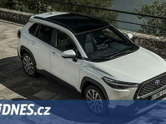 Nejslavnější auto světa poprvé jako SUV. Toyota Corolla Cross je v Evropě