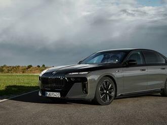 Nové BMW radu 7   prichádza na trh aj so spaľovacími motormi, 740d má slovenskú cenu