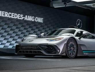 Nový Mercedes-AMG One deklasoval pri šprinte AMG GT Black Series rozdielom triedy