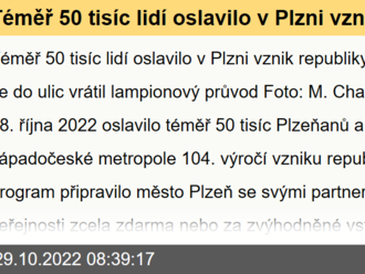 Téměř 50 tisíc lidí oslavilo v Plzni vznik republiky, po dvou letech se do ulic vrátil lampionový průvod