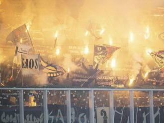 Dym zo sektora hostí, dve penalty. Pozrite si snímky zo zápasu Slovan - Bazilej