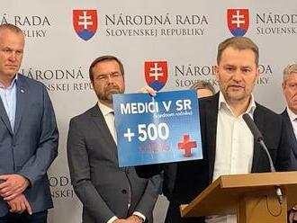 Medici sa reálne nemajú kde zamestnať. Matovičov projekt skúšajú aj Česi, zatiaľ bez výsledkov