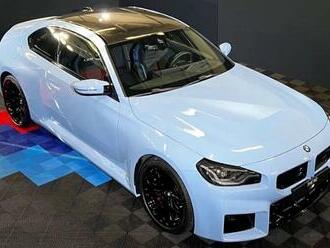 Ďalšia fotka nového BMW M2 Coupé len potvrdzuje, že z neho kráľovná krásy vážne nebude