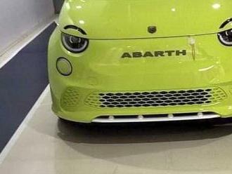 Na internete sa objavila prvá fotka ostrého elektrického hatchbacku Abarth 595e