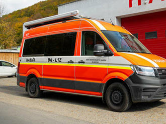 Nový dopravní automobil Volkswagen Crafter dodal hasičům obce Hlubočky MOTO TRUCK CZ