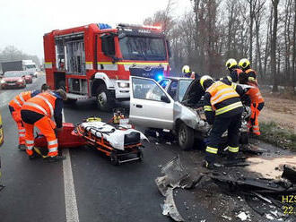 Na silnici 27/I zhruba na úrovni odbočky na Dobřany došlo k nehodě dvou osobních automobilů. Jednu…