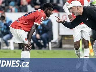 Slavia na hraně: Postup? Jen s pomocí soupeře. Tohle mě nenapadlo, říká kouč