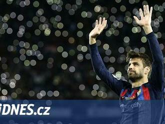 Někdy milovat znamená odejít! Piqué, ikona Barcelony, zamával na rozloučenou