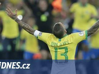 Brazilci berou do Kataru i veterána Alvese, mezi devítkou útočníků není Firmino