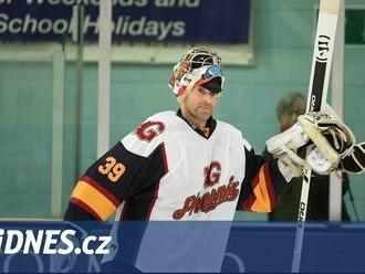 Rychlý debut o úroveň výš. Čech v Anglii chytal třetí hokejovou ligu