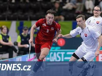 ONLINE: Česko - Slovensko 9:2. Florbalisté jasně míří za postupem do semifinále