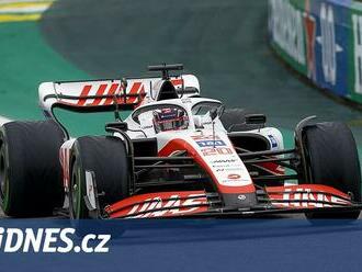 Magnussen nečekaně ovládl kvalifikaci na sprint F1 v brazilském Sao Paulu