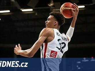 Debut hodný věhlasu. Basketbalový úkaz Wembanyama zazářil v české skupině