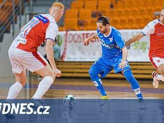 Chrudim a Plzeň se na čele futsalové ligy tahají o skóre