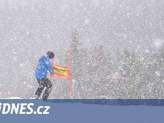 Úvodní sjezd Světového poháru v Lake Louise se kvůli počasí nejel