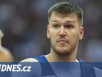 Basketbalista Peterka skončil ve Würzburgu a má namířeno do Turecka