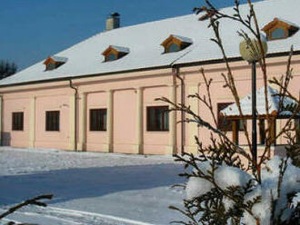 Dovolenka blízko aquaparkov a lyžiarskych stredísk v Happy Village Kaštieli Ivachnová***