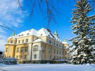 Jizerské hory a Krkonoše blízko ski areálov: Kramářův zámek - Hotel Větrov *** s raňajkami/polpenziou a vínom