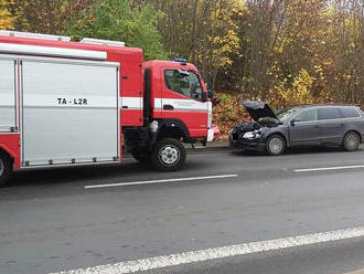 Jednotka ze stanice Teplice vyjela k dopravní nehodě dvou osobních aut v Nákladní ulici v Teplicích…