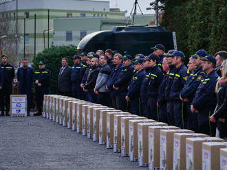 Dobrovolní hasiči Libereckého kraje převzali věcné dary za zásah v Hřensku, získali vybavení pro hašení lesních požárů