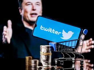 Elon Musk vyhodil z Twitteru 3 700 lidí, teď některé prosí, aby se vrátili