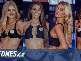 Top 20 Miss Czech Republic v plavkách. Soutěží i dcera hokejisty Šlégra