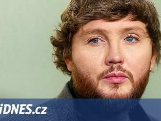 James Arthur se dočkal dcery, pro níž napsal minulý rok baladu