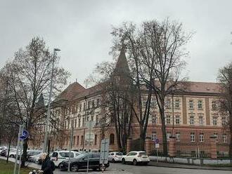 Skladník z Prachaticka měl zneužívat nevlastní dceru. Přezdíval jí potvoro