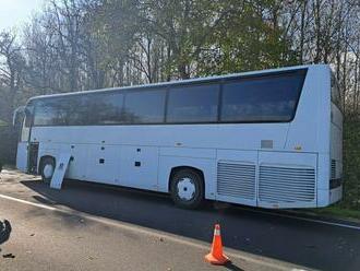 Autobus plný cestujúcich mal NEHODU: Z miesta hlásia zranených! FOTO