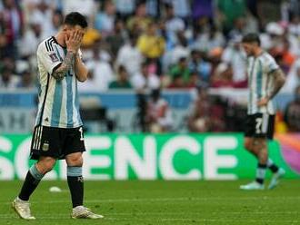 Absolútna SENZÁCIA na futbalovom šampionáte: Messiho Argentína padla k nohám Arabom!