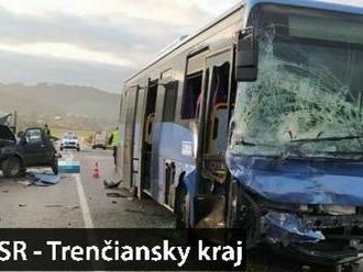 TRAGICKÁ zrážka auta s autobusom: 74-ročný šofér sa už domov nevráti