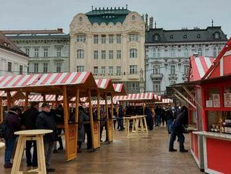 Boli sme na VIANOČNOM trhu v hlavnom meste: Čo ponúka návštevníkom a aké sú CENY?