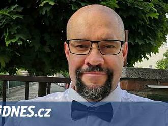 KOMENTÁŘ: Rozlučte se s příplatky a benefity, než dojde k propouštění