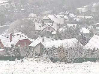 Na Moravu a do Slezska dorazila zima 🌨. Aktuální počasí v Krkonoších  