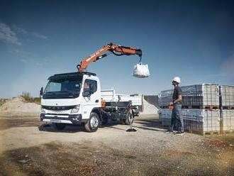 Daimler ukázal elektrický nosič kontejnerů Fuso eCanter