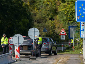 Kontroly na hraniciach s Českom sa nekončia, majú sa zrýchliť. Kontroly predĺžilo aj Rakúsko