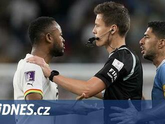 Ghana - Uruguay 0:2, Jihoameričané zvítězili, ale nepostoupí. Rozhodl jediný gól