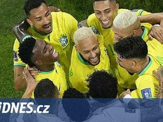 Fotbal made in Brazil. Neymar se vrátil. I pro nemocného mistra Pelého