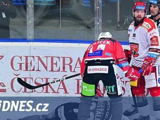 Úleva, bylo to těžké období, říkal po vítězném derby hradecký bek Pavlík