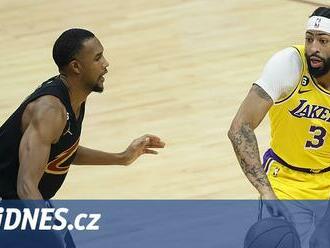 LeBron proti Clevelandu nezářil, Davis ochořel. Oba ustoupili Mitchellovi