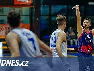 Basketbalisté Brna si výhrou nad USK upevnili druhé místo v lize