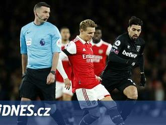 ONLINE: West Ham vede na Arsenalu, v jeho sestavě jsou Souček s Coufalem