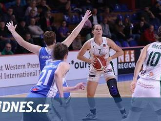 Basketbalistka Hanušová zamířila po konci v Žabinách do Hradce Králové