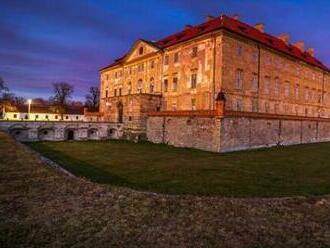 Hotel Air len 500 m od Holíčskeho zámku na pobyty pre dvojice aj rodiny s deťmi