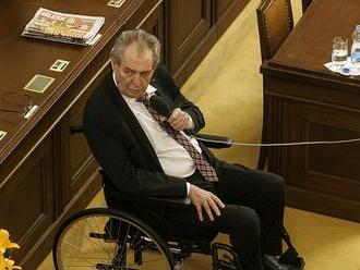 Nudný Miloš Zeman vzpomínal a zamlčel své chyby