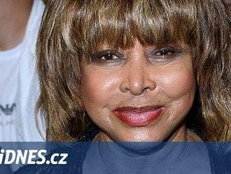 Opustil jsi svět příliš brzy, píše Tina Turner. Zemřel i její druhý syn