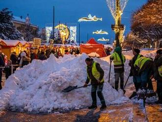 Bude zase KALAMITA? Slovensko čaká ďalšia VLNA sneženia, prinesie až 15 cm snehu